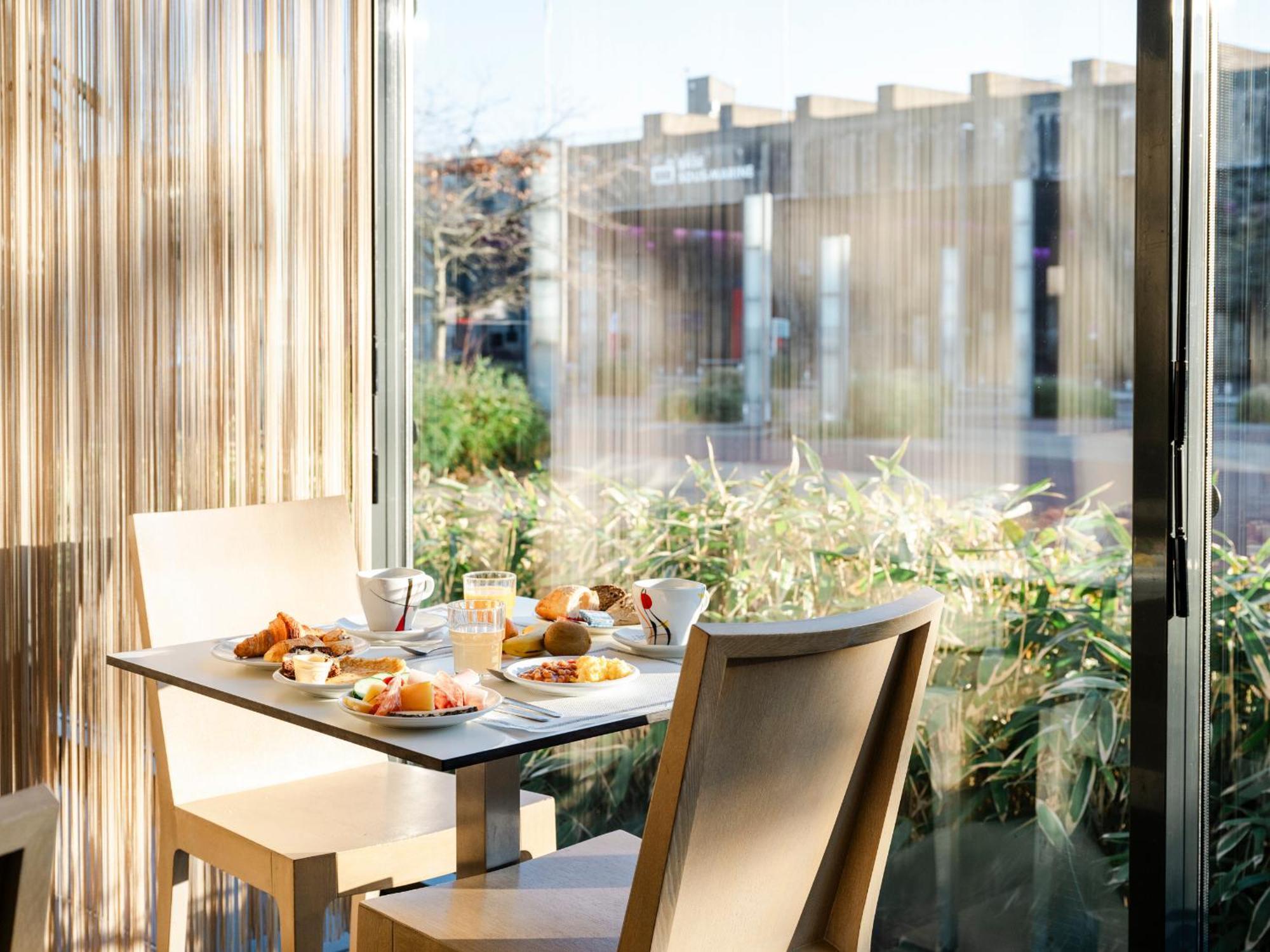 Holiday Inn Express Saint-Nazaire By Ihg Екстер'єр фото