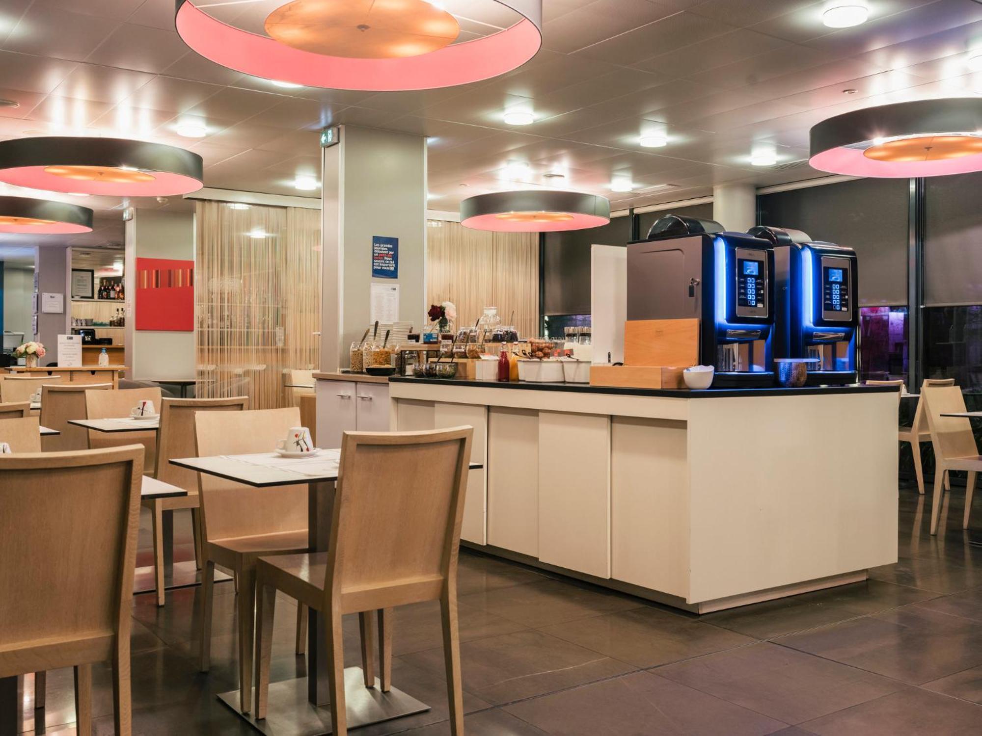 Holiday Inn Express Saint-Nazaire By Ihg Екстер'єр фото