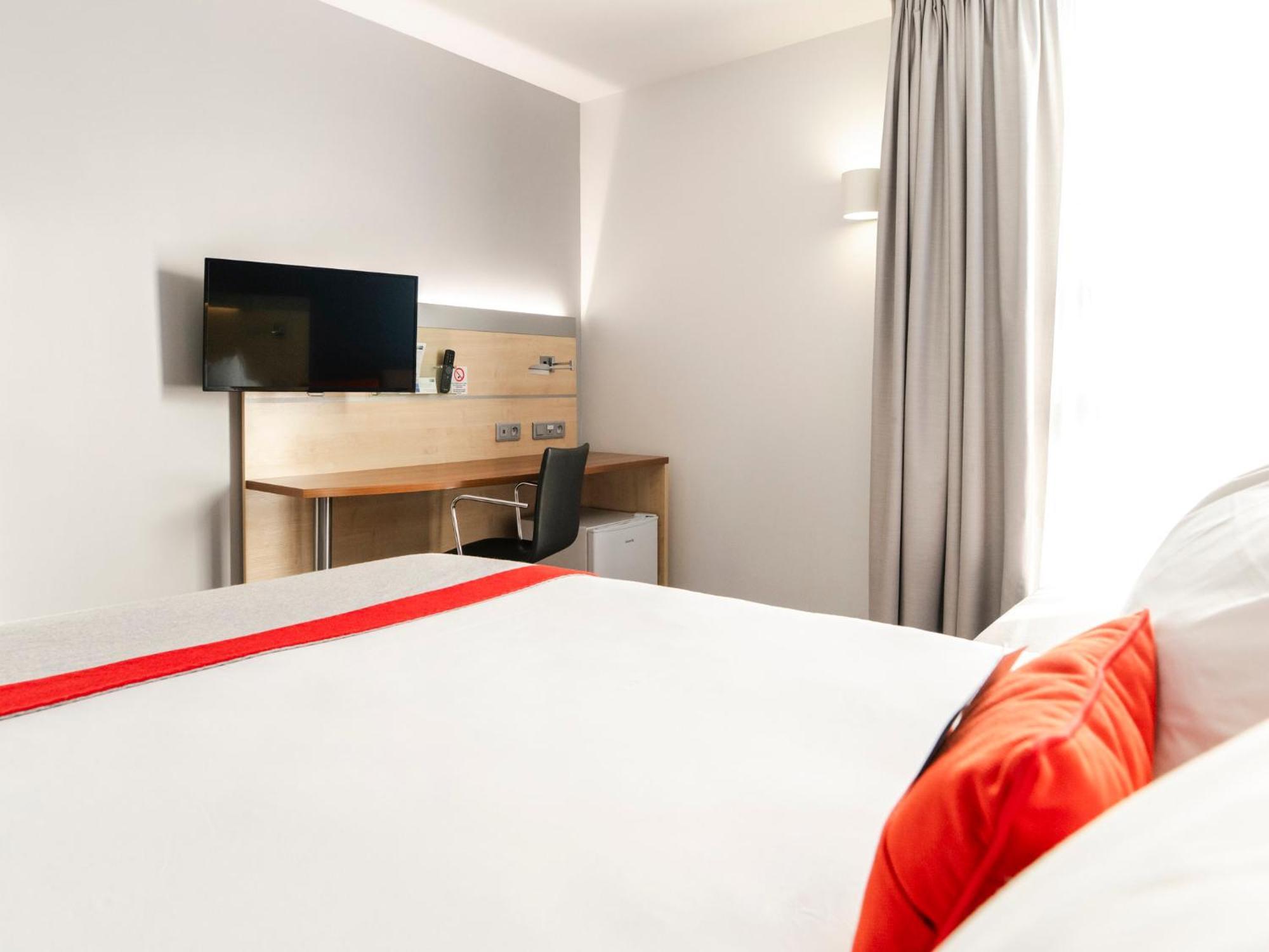 Holiday Inn Express Saint-Nazaire By Ihg Екстер'єр фото