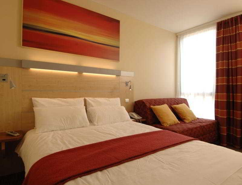Holiday Inn Express Saint-Nazaire By Ihg Екстер'єр фото